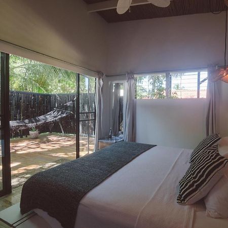 נוסארה La Negra Surf Hotel מראה חיצוני תמונה